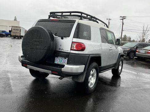 Used 2007 Toyota FJ Cruiser 4WD image 5