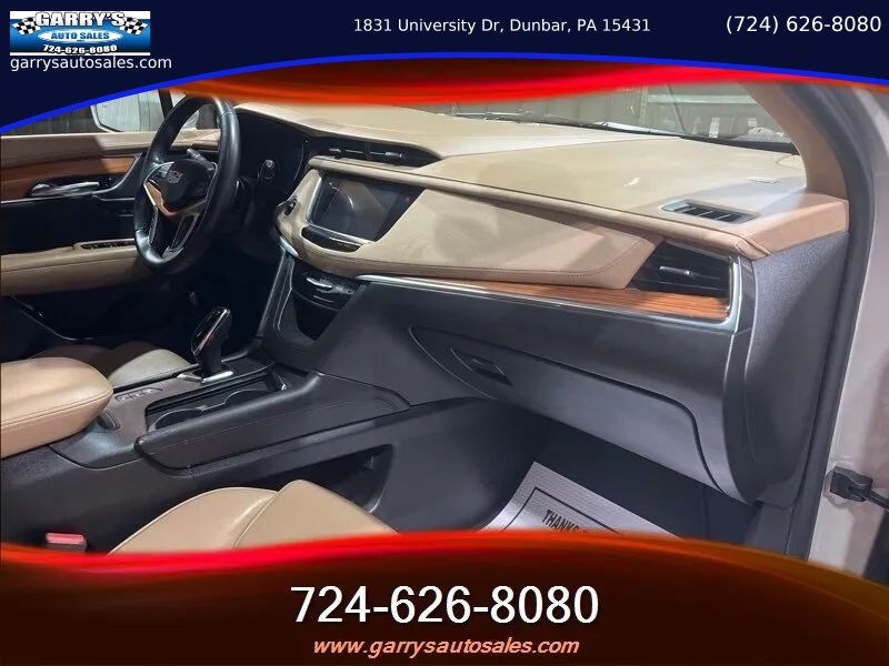 Used 2017 Cadillac XT5 Platinum AWD/4WD image 28