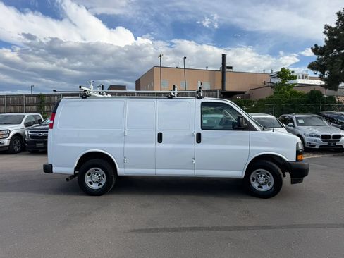 Used 2021 Chevrolet Express 2500 RWD image 8