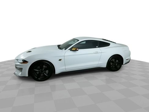 Used 2018 Ford Mustang GT image 4