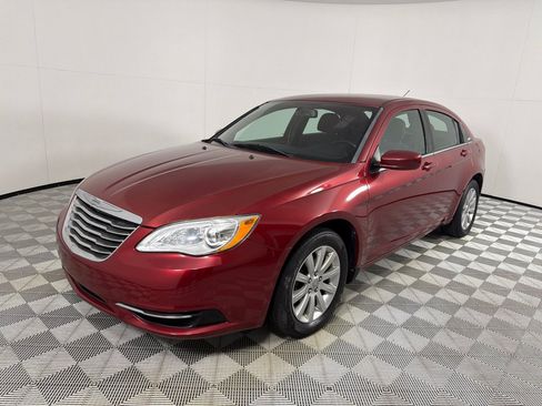 Used 2013 Chrysler 200 Touring FWD image 7