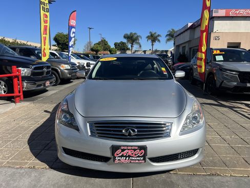 Used 2009 INFINITI G37 Journey w/ Premium Pkg image 3