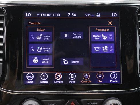 Used 2019 Jeep Grand Cherokee Overland RWD image 23