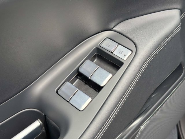 New 2026 Lincoln Navigator Premiere AWD/4WD image 21