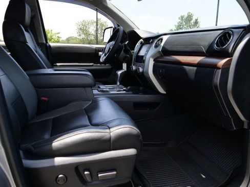 Used 2019 Toyota Tundra Limited w/ Limited Premium Package AWD/4WD image 42