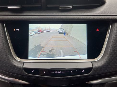 Used 2018 Cadillac XT5 Luxury w/ Driver Awareness Package image 17