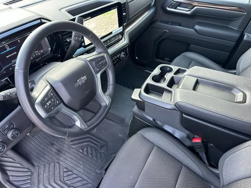 Used 2025 Chevrolet Silverado 1500 RST w/ Z71 Off-Road Package AWD/4WD image 11