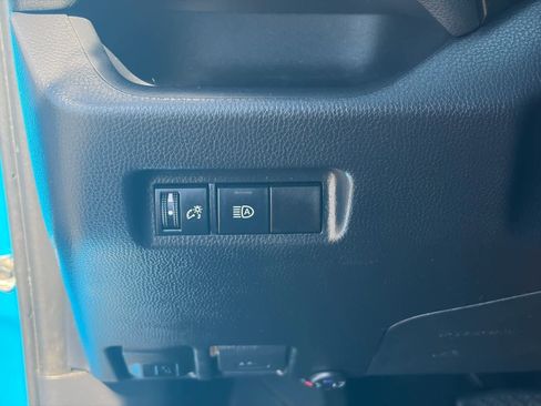 Used 2019 Toyota RAV4 XLE image 15