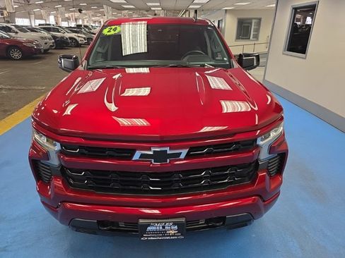 Certified 2024 Chevrolet Silverado 1500 RST w/ Convenience Package II AWD/4WD image 14