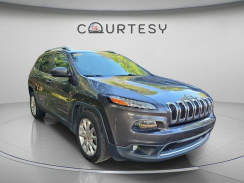 Used 2015 Jeep Cherokee Limited w/ Luxury Group FWD image 22