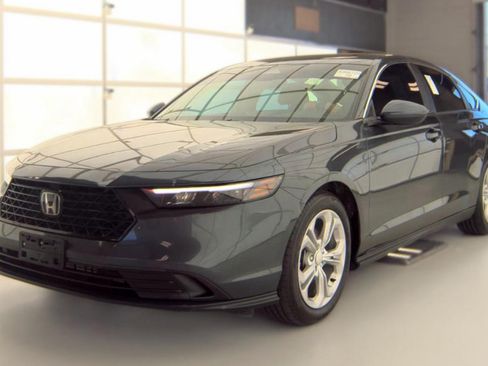 Used 2025 Honda Accord LX image 1