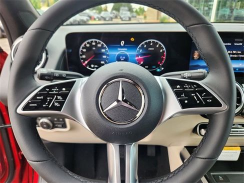New 2026 Mercedes-Benz GLB 250 4MATIC image 19