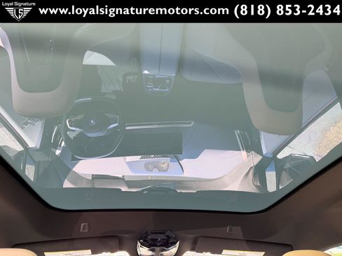 Used 2024 BMW iX xDrive50 w/ Premium Package AWD/4WD image 16