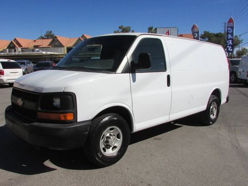 Used 2013 Chevrolet Express 2500 RWD image 7
