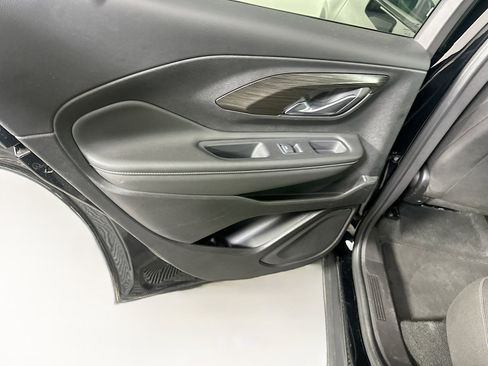 Used 2024 GMC Terrain SLE image 26