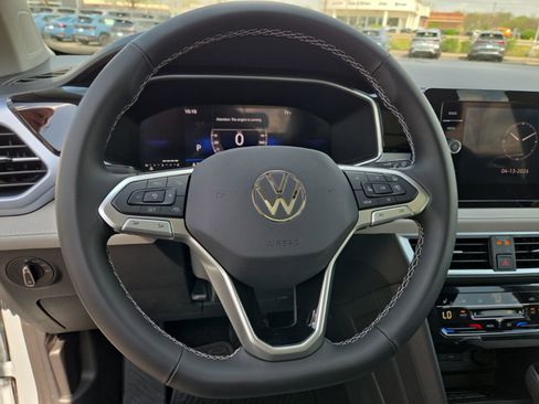 New 2026 Volkswagen Taos SE FWD image 24