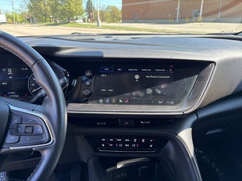 Used 2022 Buick Envision Essence w/ Safety Package image 27