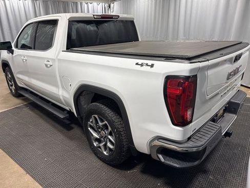 Certified 2022 GMC Sierra 1500 SLE image 7