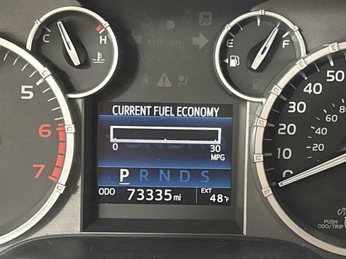 Certified 2016 Toyota Tundra SR5 image 17