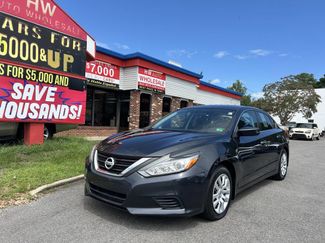 Used 2017 Nissan Altima 2.5 S image 1