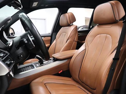 Used 2018 BMW X5 xDrive50i image 10