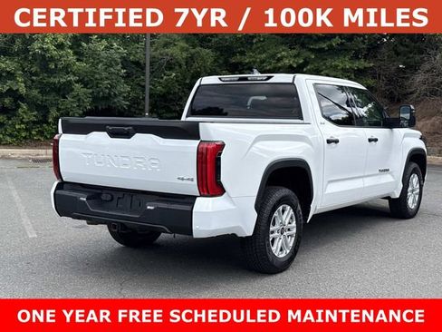 Used 2022 Toyota Tundra SR5 w/ SR5 Convenience Package AWD/4WD image 2