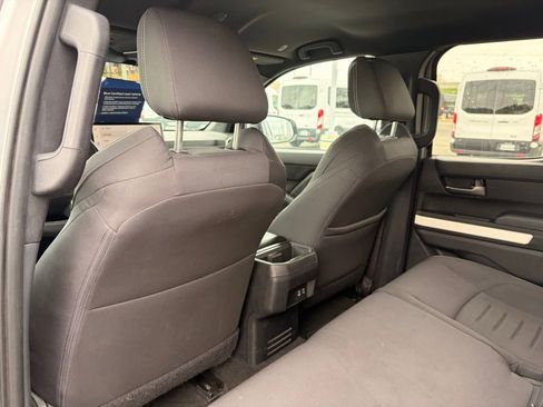 Used 2024 Toyota Tacoma TRD Off-Road image 27