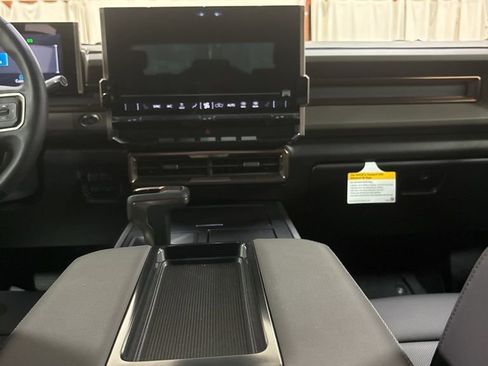 New 2025 GMC Hummer EV 2X AWD/4WD image 24