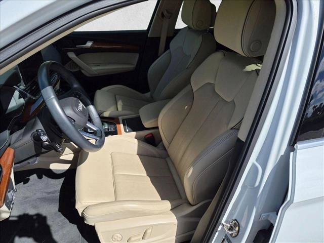 Used 2021 Audi Q5 e Premium Plus AWD/4WD image 10