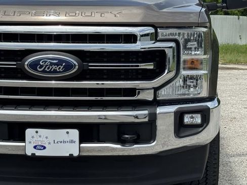 Used 2022 Ford F250 Lariat w/ Lariat Ultimate Package AWD/4WD image 8