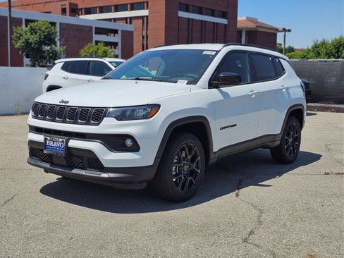 New 2026 Jeep Compass Latitude AWD/4WD image 3