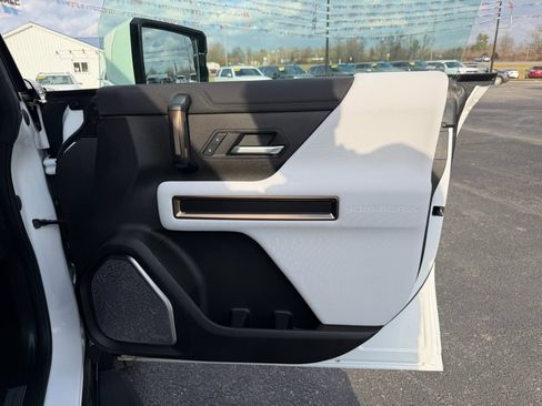 Used 2025 GMC Hummer EV 2X w/ LPO, Cargo Utility Package image 23