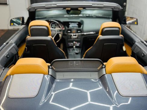 Used 2013 Mercedes-Benz E 550 Cabriolet image 7