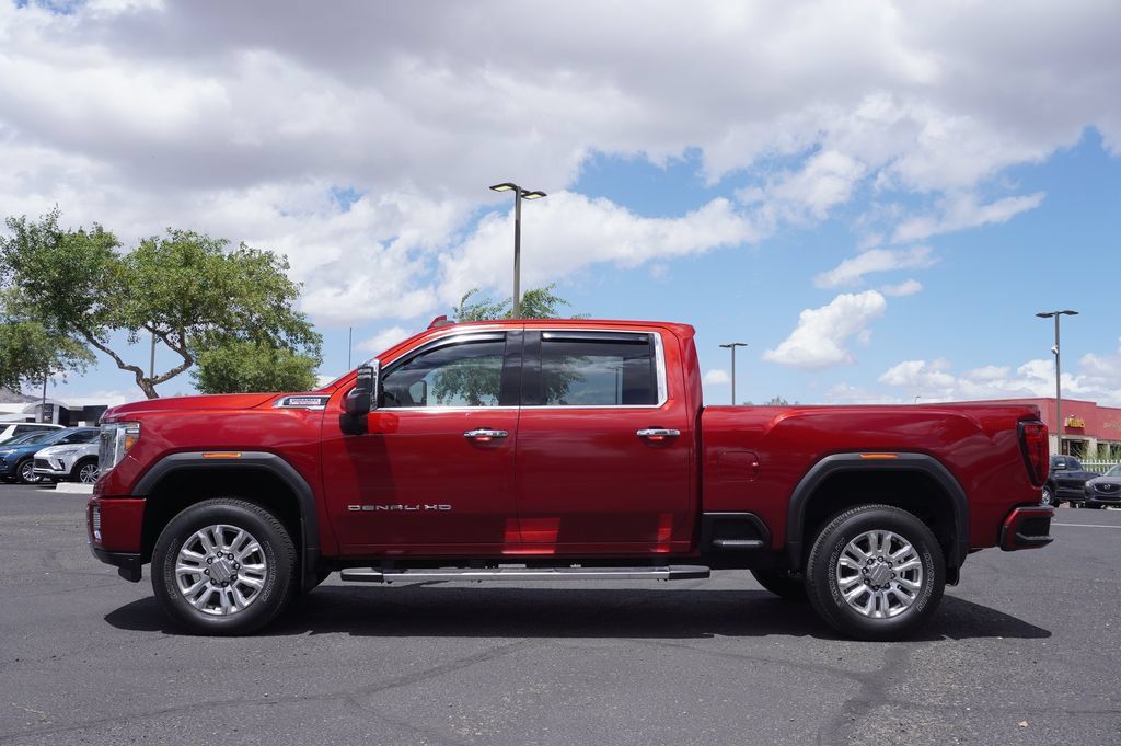 Used 2022 GMC Sierra 3500 Denali AWD/4WD image 2