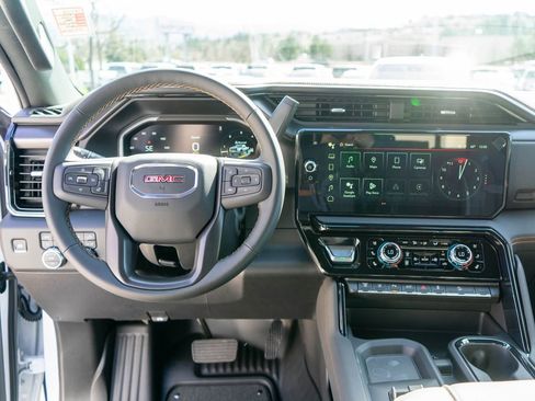 New 2026 GMC Sierra 2500 AT4 w/ AT4 Premium Plus Package AWD/4WD image 16