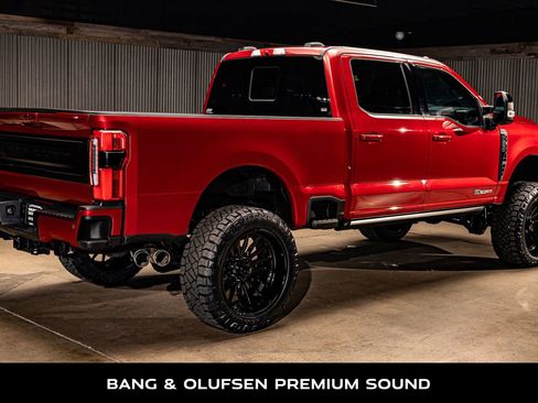 Used 2025 Ford F250 Platinum image 10