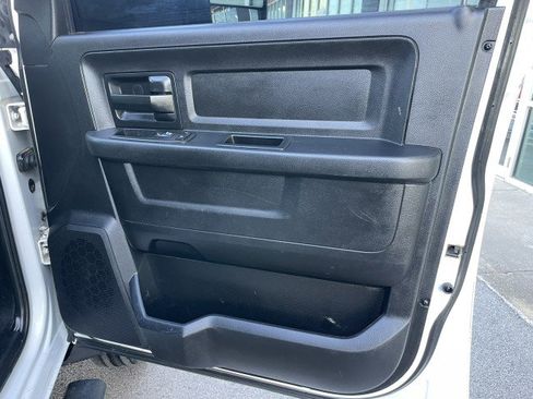 Used 2017 RAM 4500 Tradesman w/ Chrome Appearance Group image 23