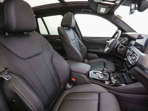 Certified 2024 BMW X3 xDrive30i w/ Premium Package AWD/4WD image 31
