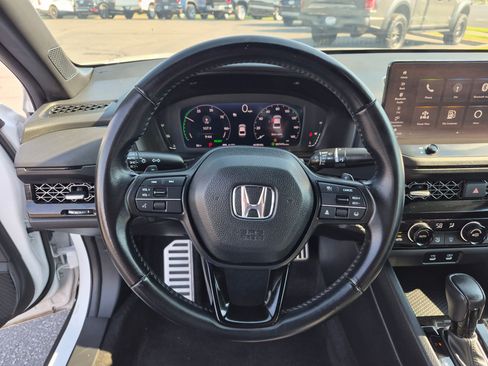 Used 2023 Honda Accord Sport image 18