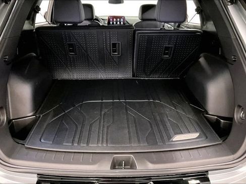 Used 2024 Chevrolet Blazer RS w/ LPO, Floor Liner Package FWD image 40