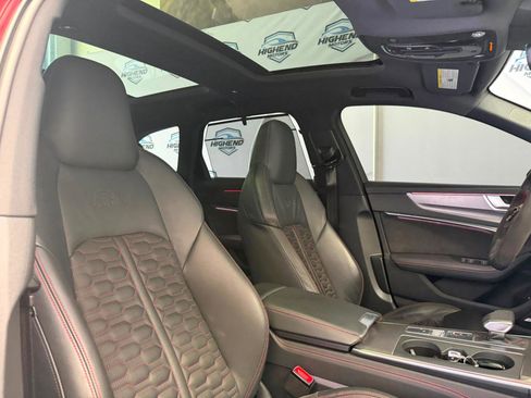 Used 2021 Audi RS 6 AWD/4WD image 27