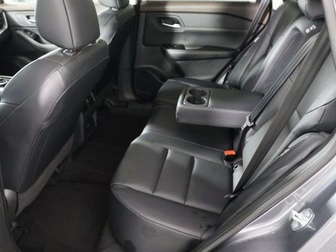 Used 2023 Nissan Rogue SV w/ SV Premium B Package image 20