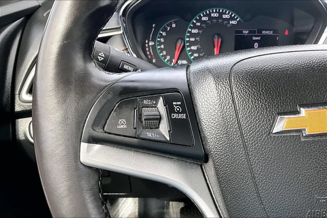Used 2019 Chevrolet Trax LT w/ LT Convenience Package AWD/4WD image 18