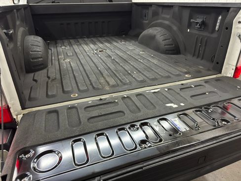 Used 2018 Ford F250 Platinum w/ Platinum Ultimate Package AWD/4WD image 5