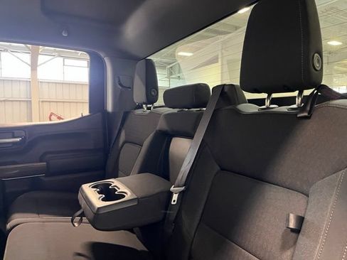 Used 2022 Chevrolet Silverado 1500 LT Trail Boss w/ LPO, Dark Essentials Package AWD/4WD image 18