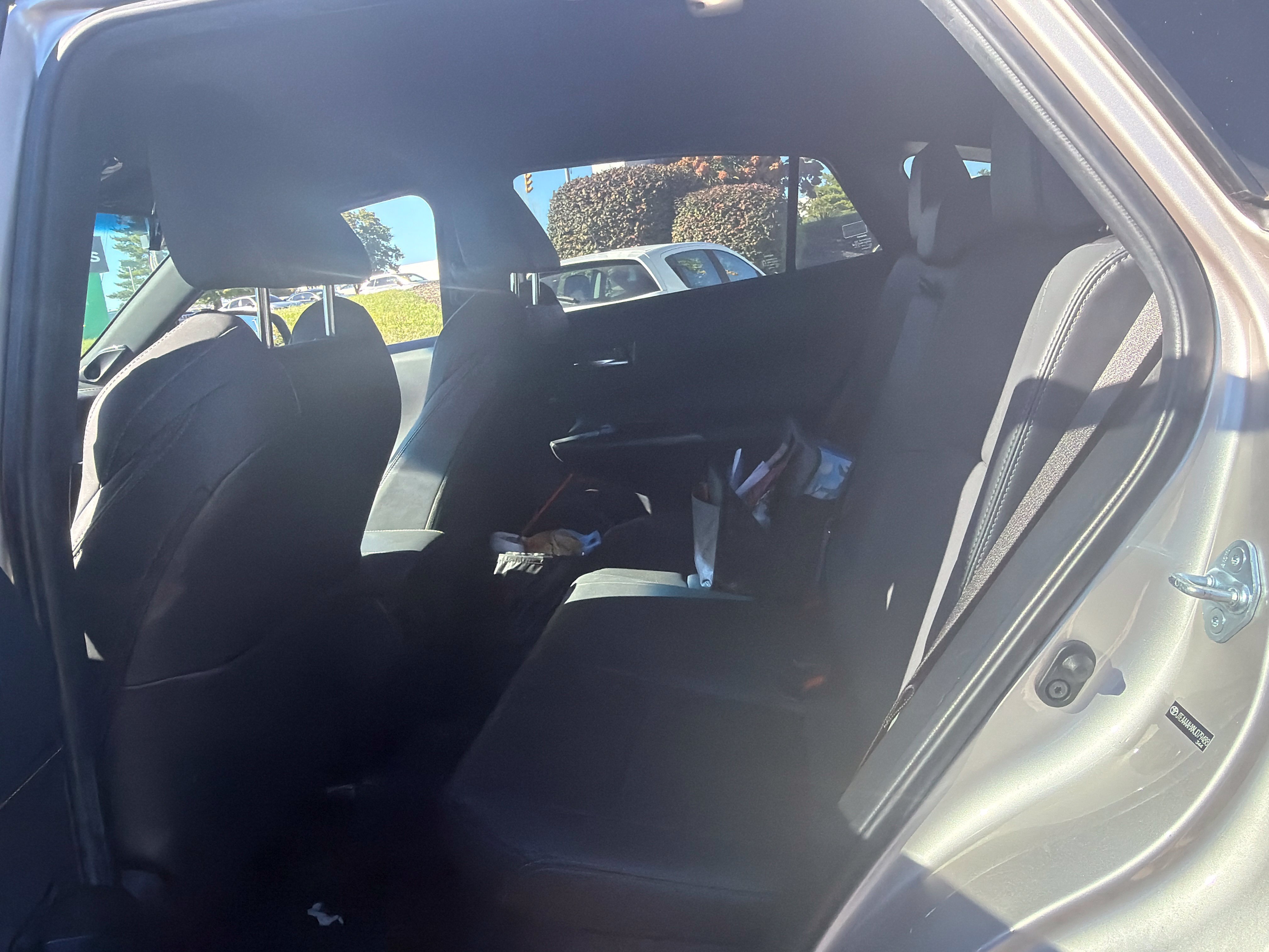 Used 2021 Toyota Venza XLE w/ Softex Package AWD/4WD image 6
