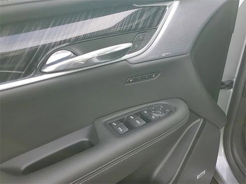 Certified 2024 Cadillac XT6 Premium Luxury w/ LPO, Floor Liner Package image 13