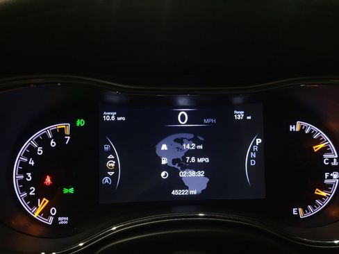 Used 2018 Jeep Grand Cherokee Limited image 23