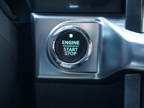 Used 2022 Ford F150 Lariat image 32