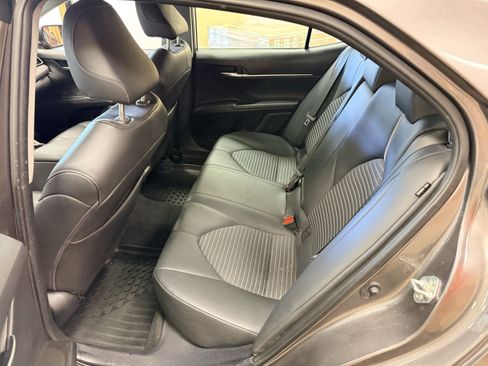 Used 2023 Toyota Camry SE FWD image 10